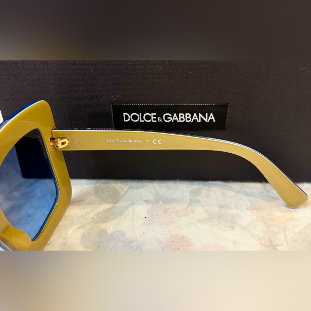 🩵DOLCE & GABBANA Chunky Light Blue Rectangular Sunglasses NWT FULL INCLUSION - Picture 8 of 12